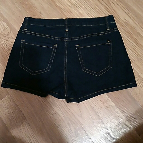 Short - Picture 2 of 2